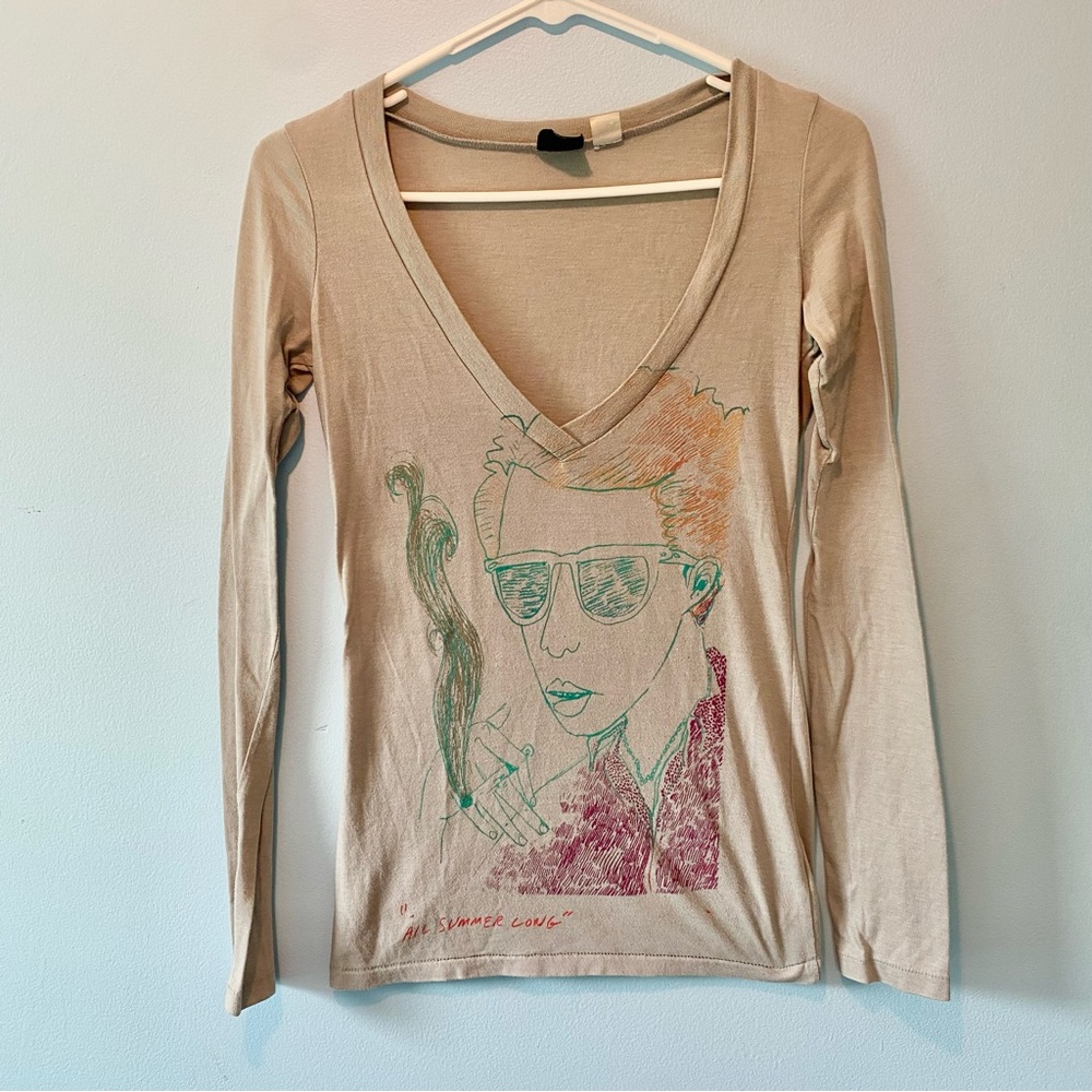 BDG Gray Fitted Graphic Long Sleeve Tee